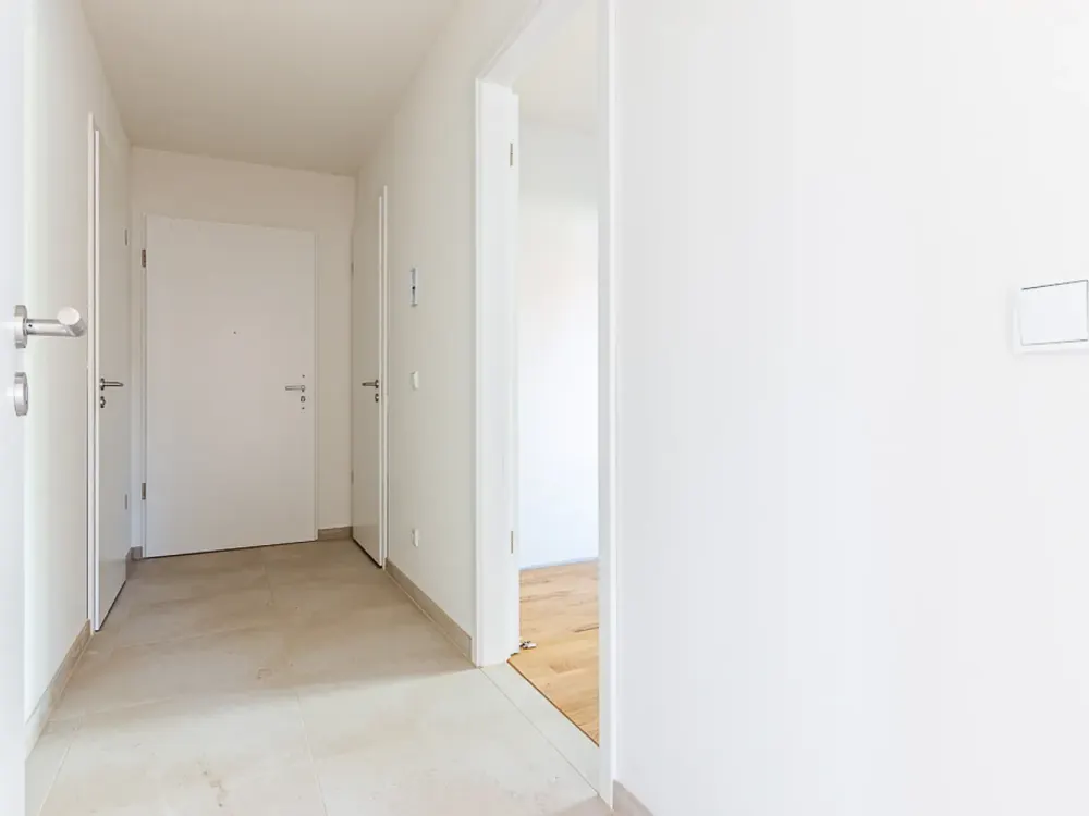 First occupancy! 4-room apartment with balcony