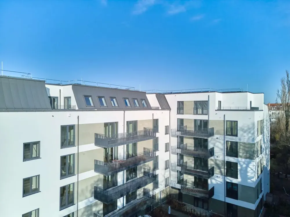 Cosmo Berlin - Lichtdurchfluteter Erstbezug in idyllischer Kiezlage und mit bester Ausstattung