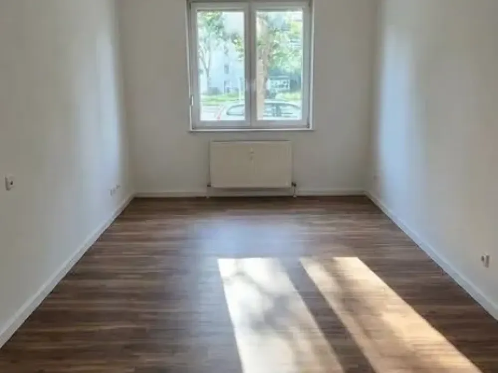 Home with 2.5 Rooms and Balcony in Herne