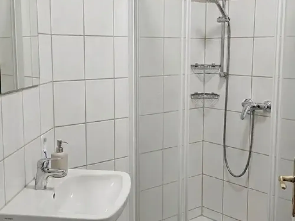 Home with 2.5 Rooms and Balcony in Herne