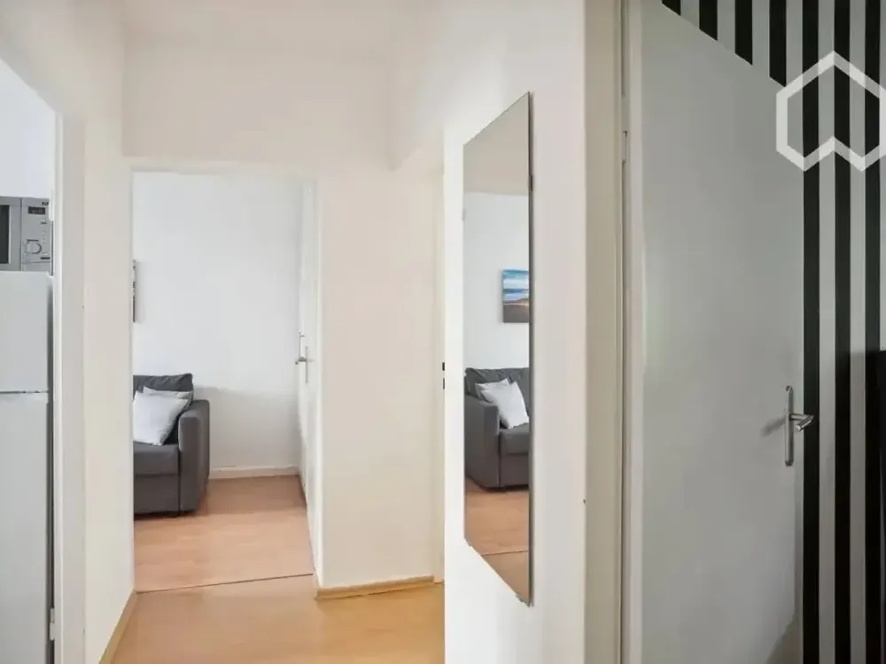 Voll möblierte 3-Zimmer Wohnung mit Balkon in schönen Nordend