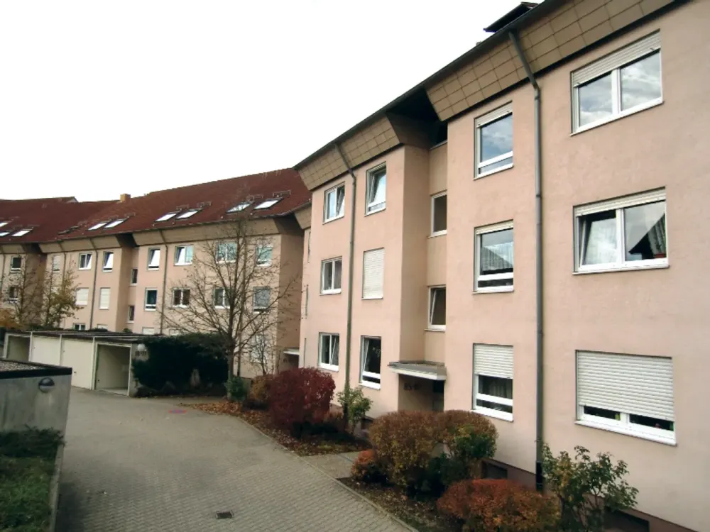 Attraktive, großzügige 4,5-Zimmer-Wohnung in ruhigem Umfeld