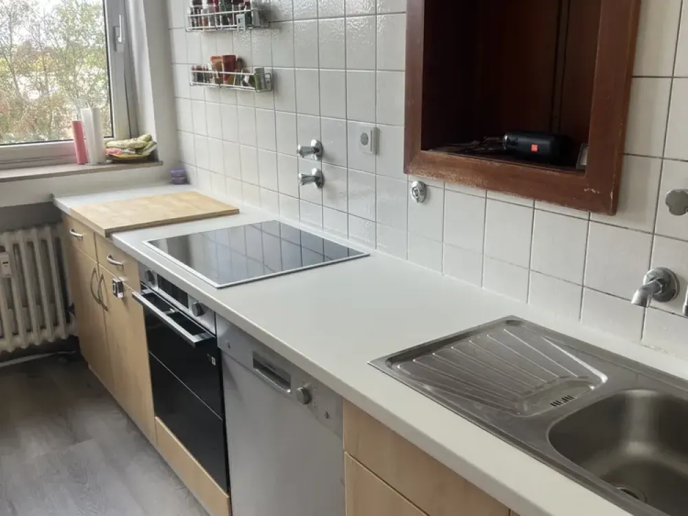 Wunderschöne Aussicht in Mörsenbroich: 6. OG mit Aufzug, Pool & Sauna