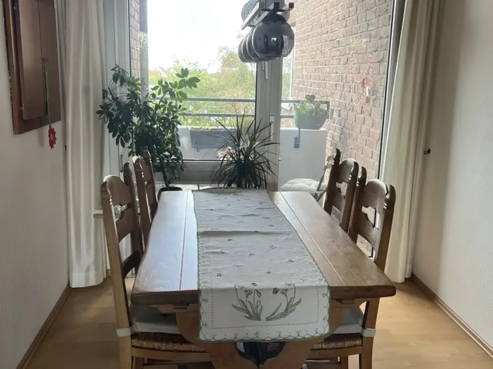 Wunderschöne Aussicht in Mörsenbroich: 6. OG mit Aufzug, Pool & Sauna