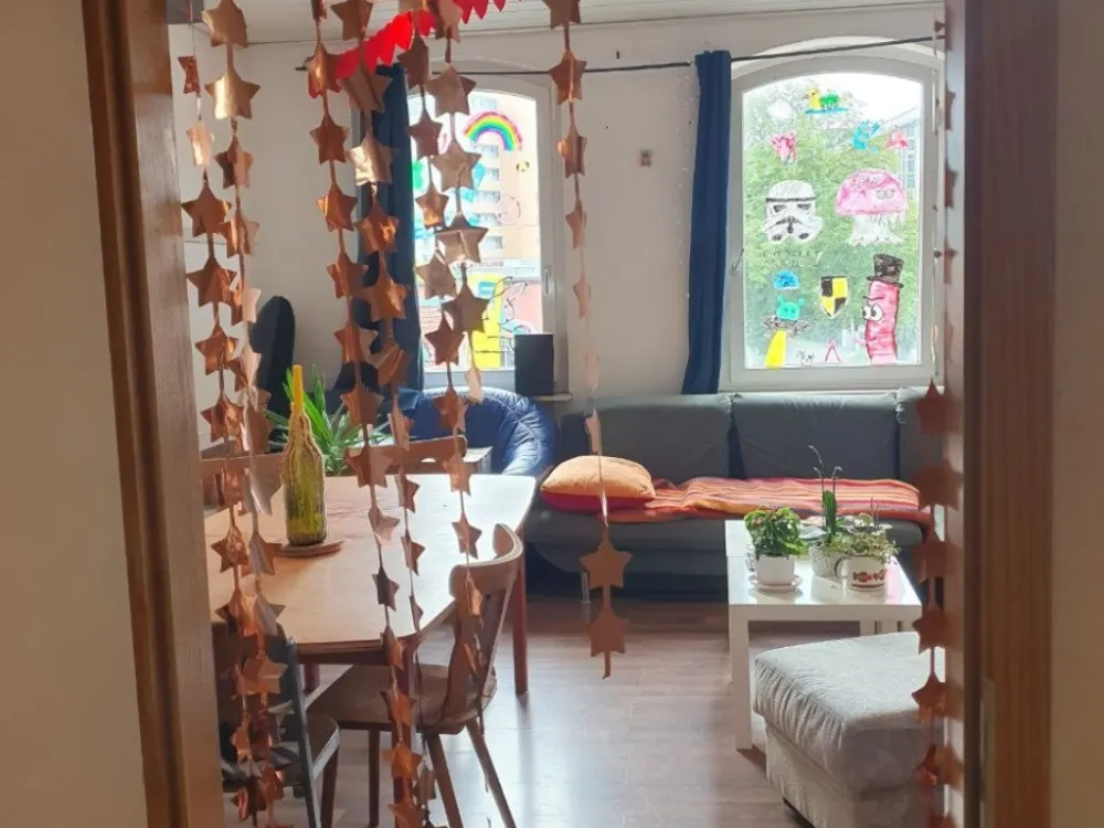 Colorful (Studio) Shared Apartment Südstadt/Auepark Seeking Roommates