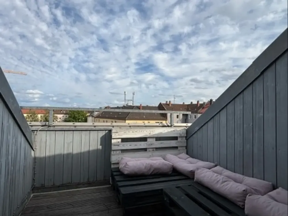 Bright 2-Room Apartment with 2 Loggias