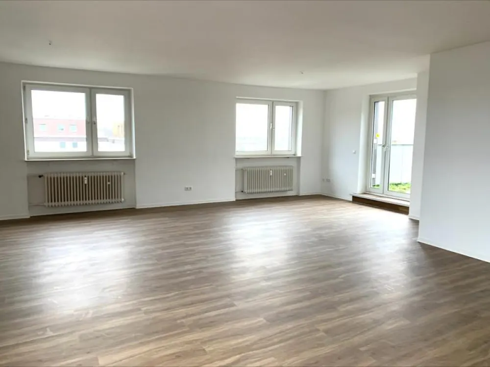 Attention!!! Penthouse Apartment with Roof Terrace and Skyline View