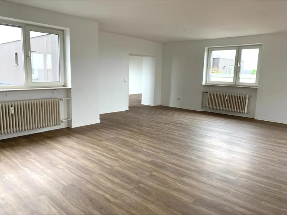 Attention!!! Penthouse Apartment with Roof Terrace and Skyline View
