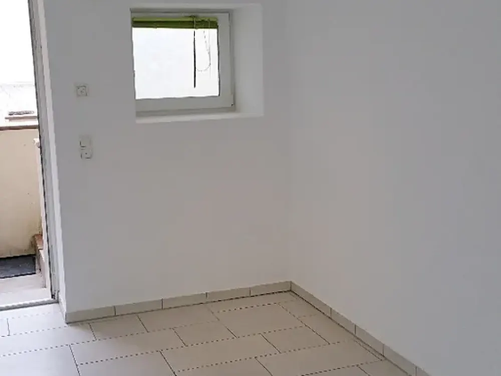 2 Zimmer Wohnung mitten in Eppertshausen