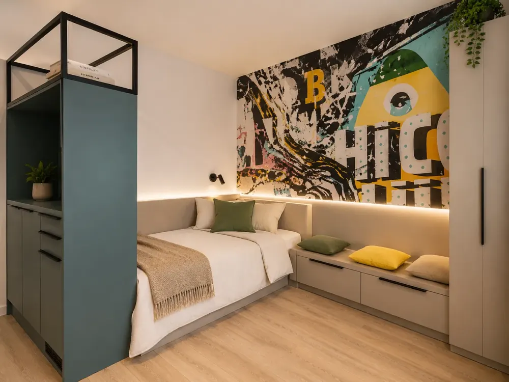 Charming 2-Room New-Build Apartment with Balcony and Fitted Kitchen