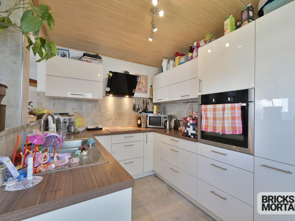Beautiful 3-Room Apartment in Nürnberg Fischbach with Garden for Rent