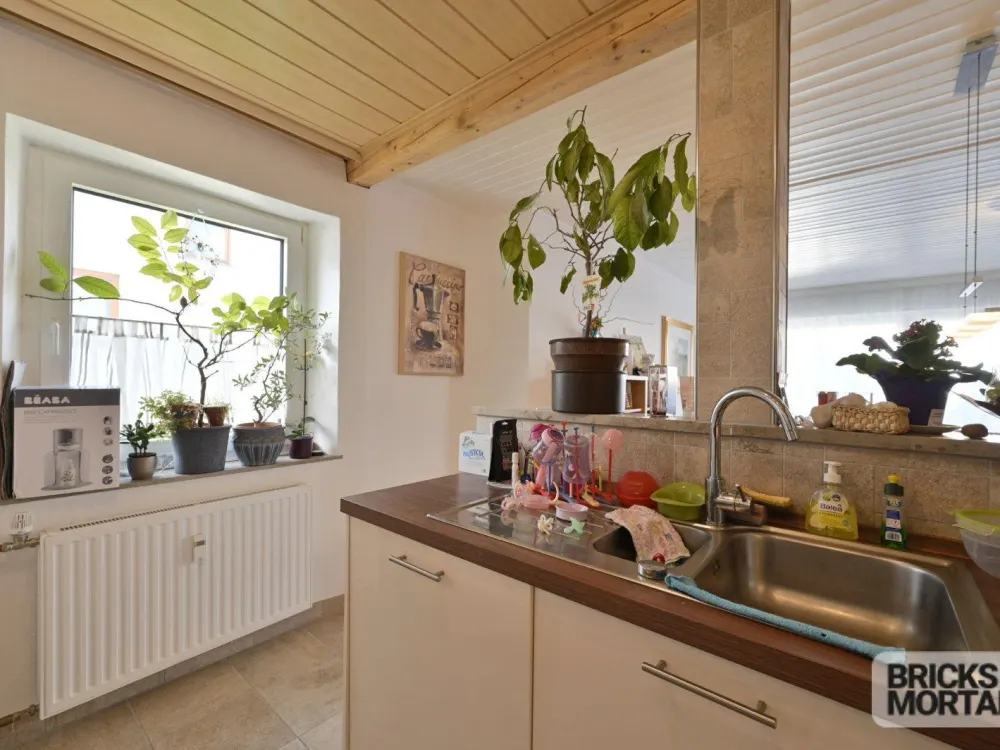Beautiful 3-Room Apartment in Nürnberg Fischbach with Garden for Rent