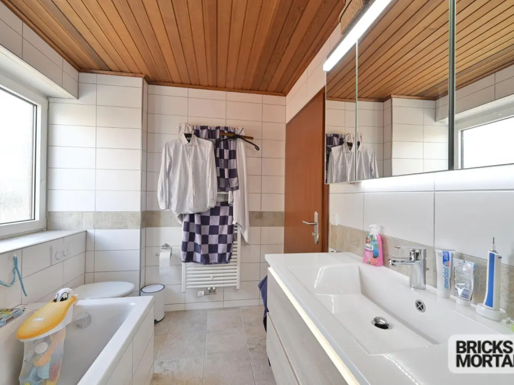 Beautiful 3-Room Apartment in Nürnberg Fischbach with Garden for Rent