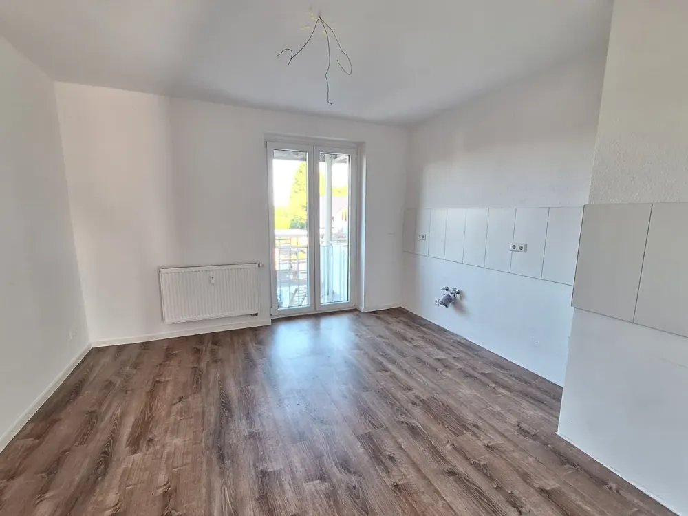 Altgarbsen / Kastanienplatz, 1st floor, 3-room apartment, 99 sqm, large balcony, central location