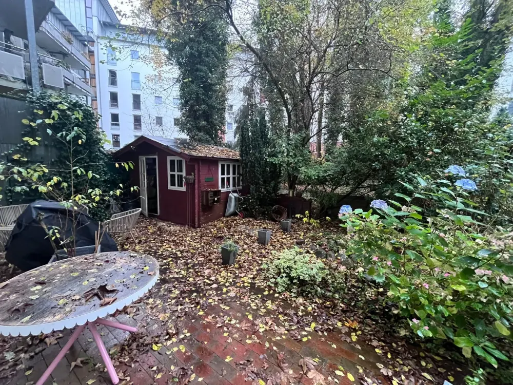 3-Zimmer-Wohnung mit 75 m² und Garten mitten in Bahrenfeld ab 01.10/15.10.
