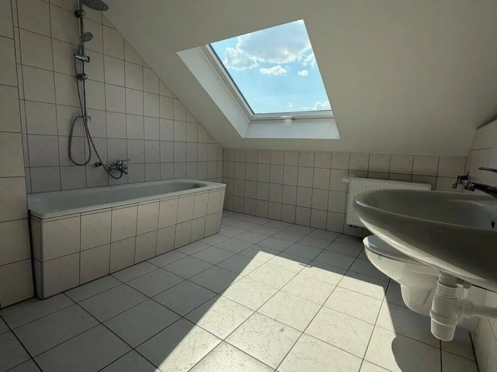 Living on Two Levels - Attractive 3.5-Room Maisonette Apartment in Erfurt