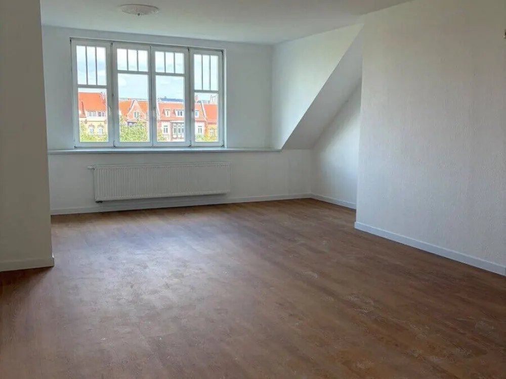 Living on Two Levels - Attractive 3.5-Room Maisonette Apartment in Erfurt