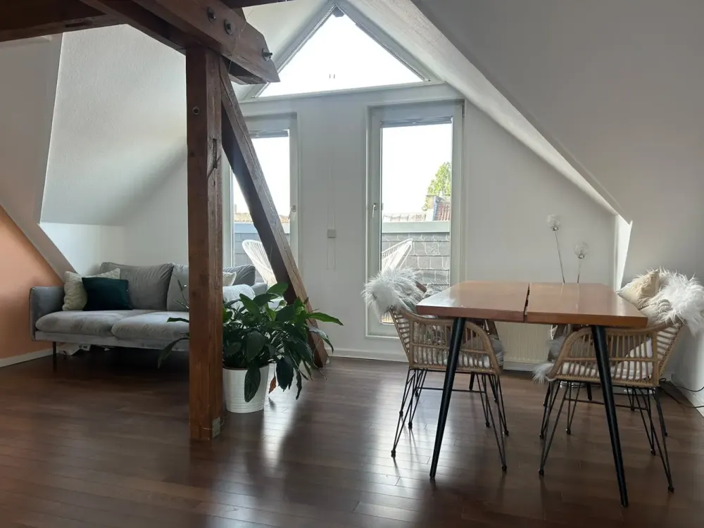 Ihr "Juvel" in Flingern, ca. 64 qm, 3 Zi. Dachgeschoss Wg. mit Balkon