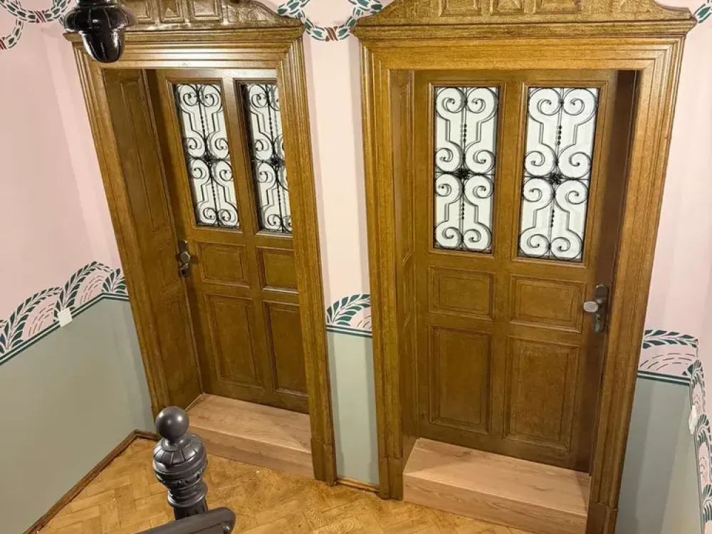 EXCLUSIVE 2.5-ROOM APARTMENT-PARQUET-HIGH-QUALITY FITTED KITCHEN-BALCONY-HEAT PUMP-PARKING SPACE