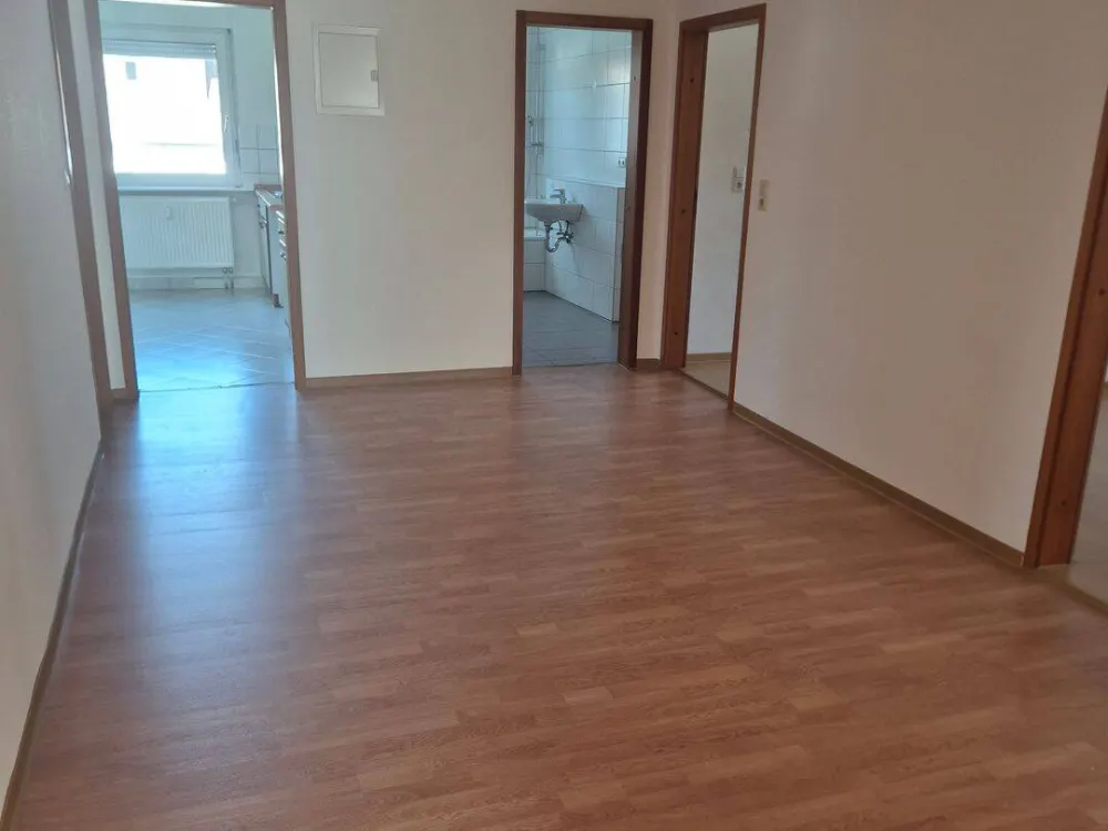Spacious 4-Room Apartment with 102 m² in Stuttgart-Bad Cannstatt