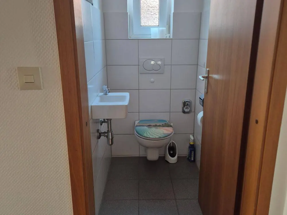 Spacious 4-Room Apartment with 102 m² in Stuttgart-Bad Cannstatt