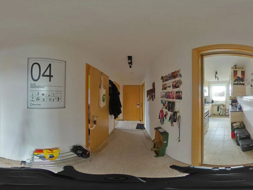 Charming 3-Room Attic Apartment with Underground Parking Space & Top IT Equipment in KTV Location