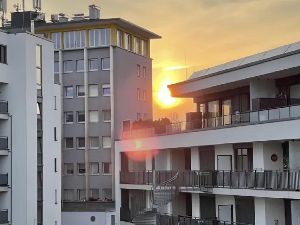 Exceptional Gallery Shared Room & Adjacent Room with Private Roof Terrace 5 Minutes Walk to Lake Constance