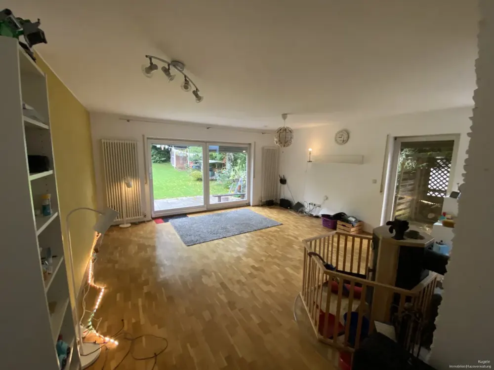 Apartment with Large Garden