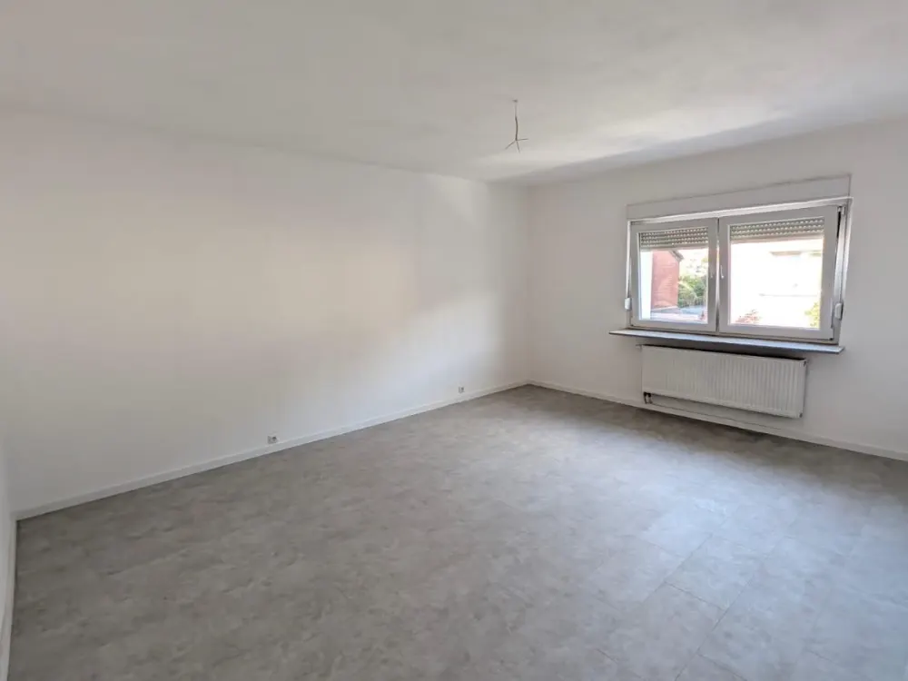Kernsanierte 3-Zimmer-Wohnung mit Balkon in Hürth-Efferen
