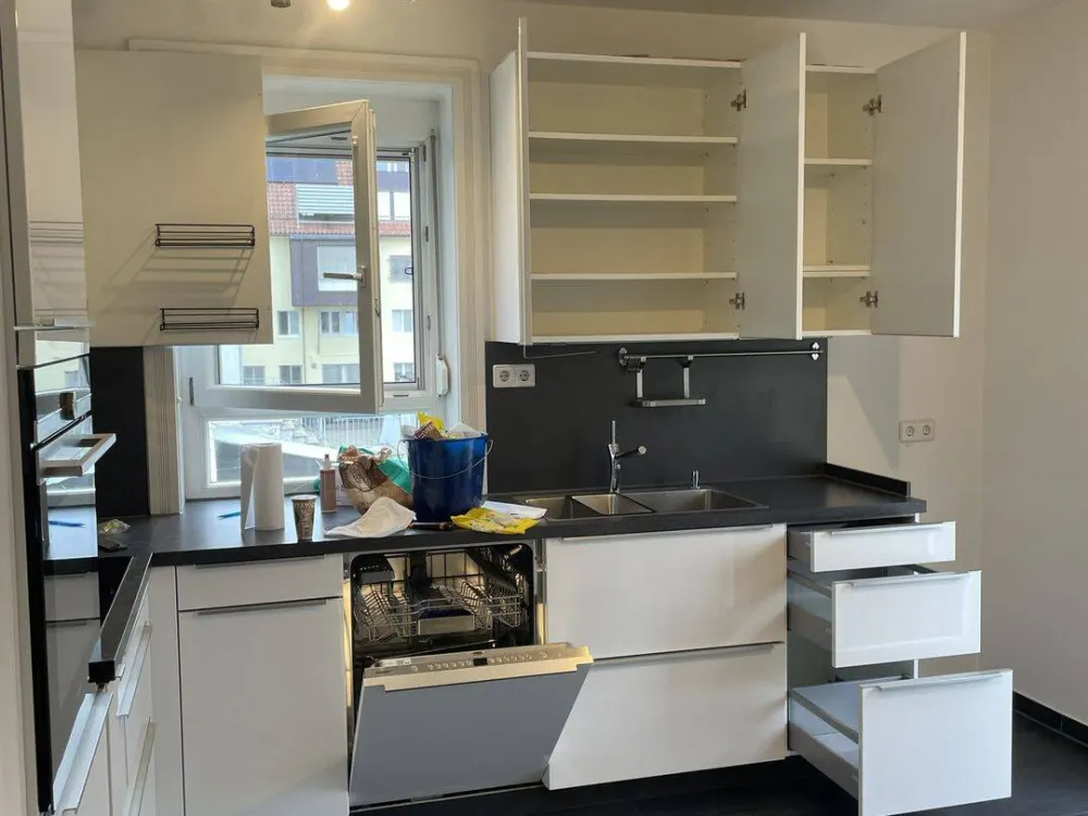 Dreamlike 6-Room Old Building Apartment with Great Lake and Mountain View in Friedrichshafen