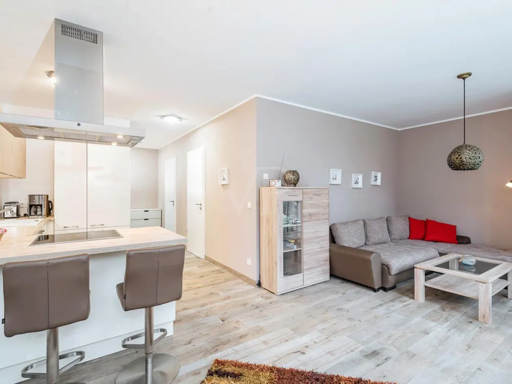 Modernes Wohnen auf Zeit, Erdgeschosswohnung mit Terrasse im Dünenquartier Warnemünde
