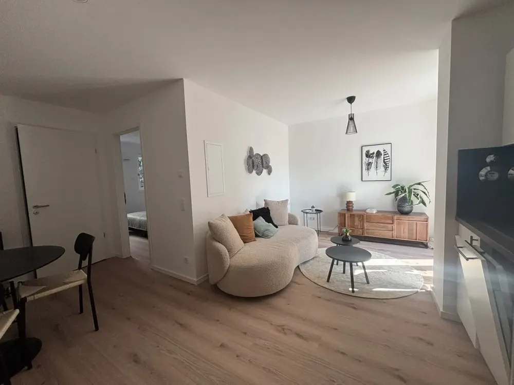 شقق جديدة حصرية في شارع Schweinauer Hauptstraße, مع مطبخ مجهز وموقف سيارات