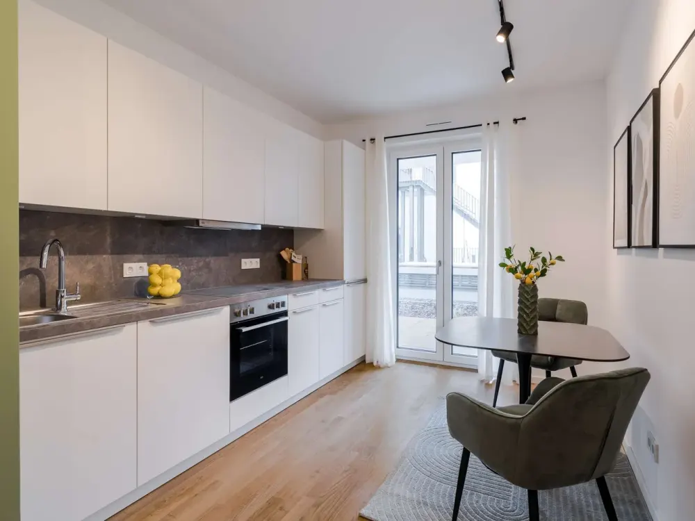 Charmante 2-Zimmer-Wohnung mit Balkon am Rebstockpark Frankfurt