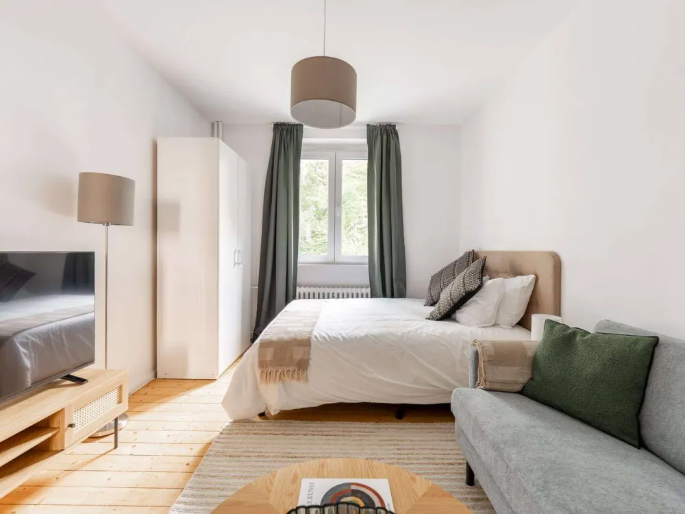 Impressive 1-Room Apartment in Wedding - Fully Furnished