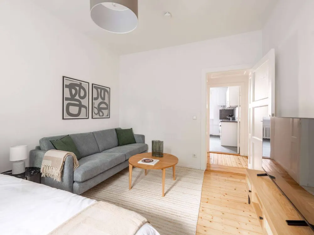 Impressive 1-Room Apartment in Wedding - Fully Furnished