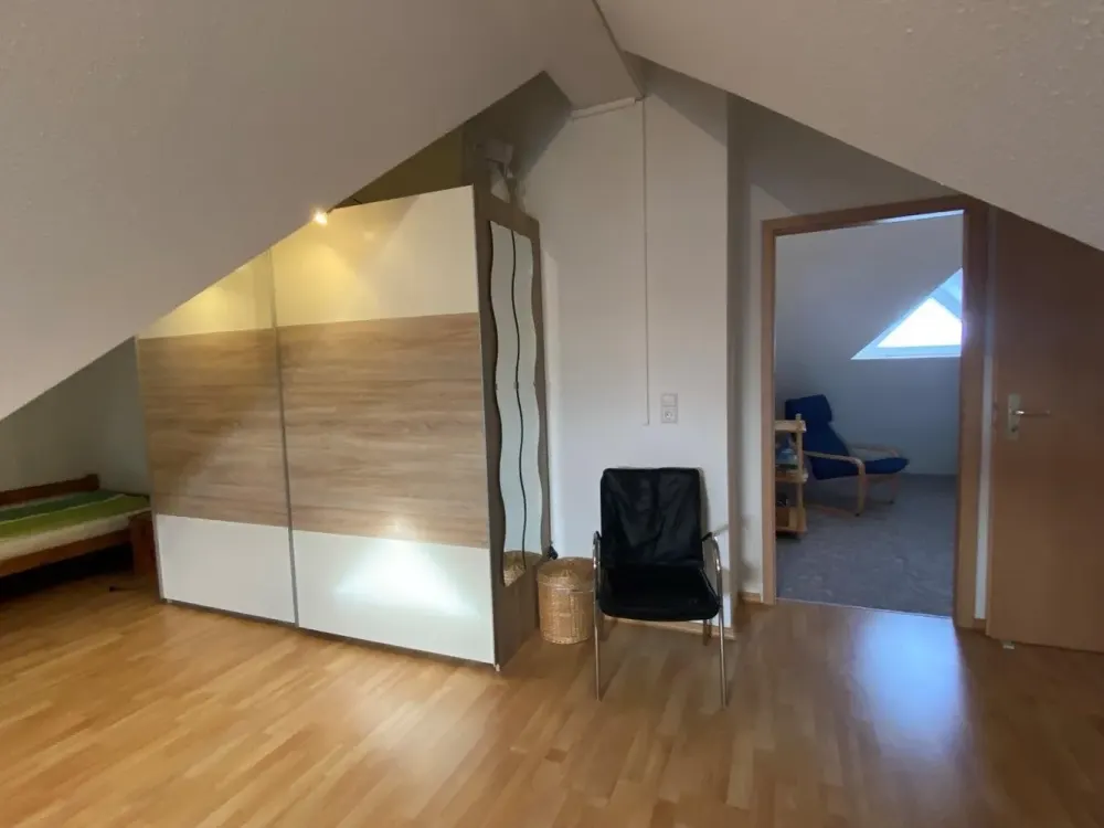 Large Shared Apartment Room in Oberuhldingen, seenah