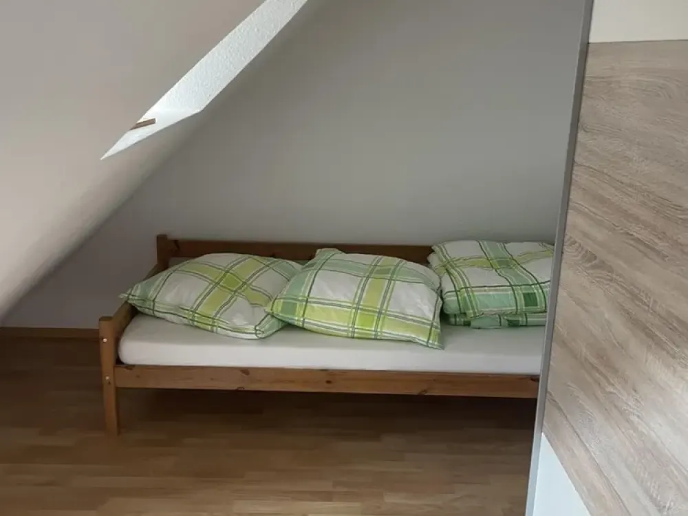 Large Shared Apartment Room in Oberuhldingen, seenah