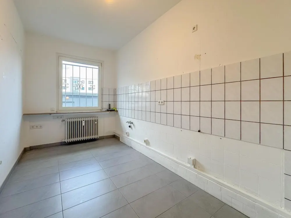 3 ROOMS, TERRACE, RENOVATED, PRIME LOCATION, optional PARKING SPACE