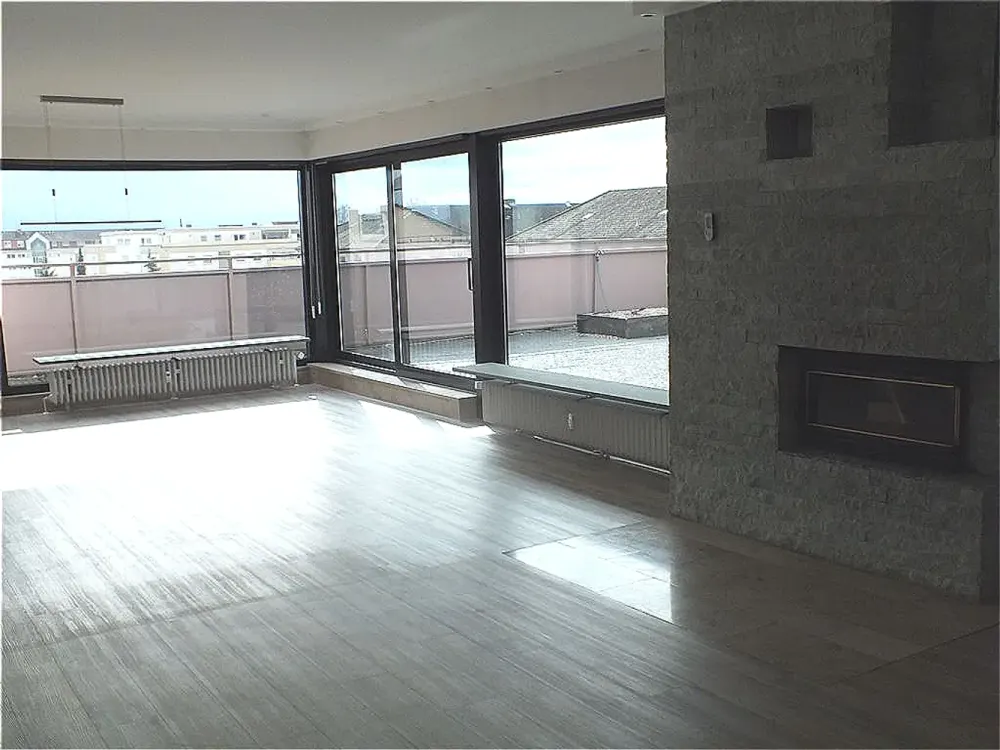 Penthouse mitten in Nauheim mit ca. 135m² Wohnfläche und 185m² Terrasse und Garage