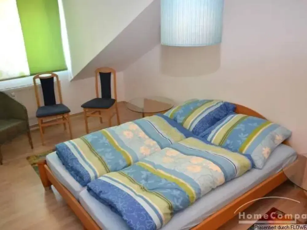 Modern möblierte 2-Zimmer-Wohnung nach aufwendiger Renovierung, zentral in Bremen-Mitte