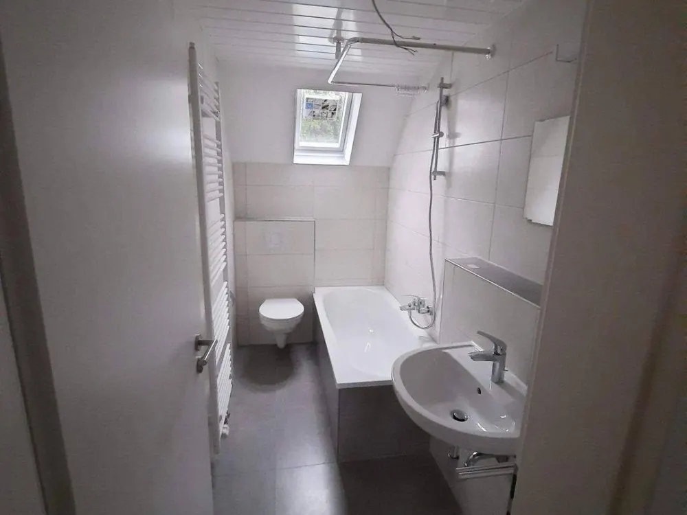Renovated 2-Room Apartment with Kitchen and Bathroom in Jägersfreude