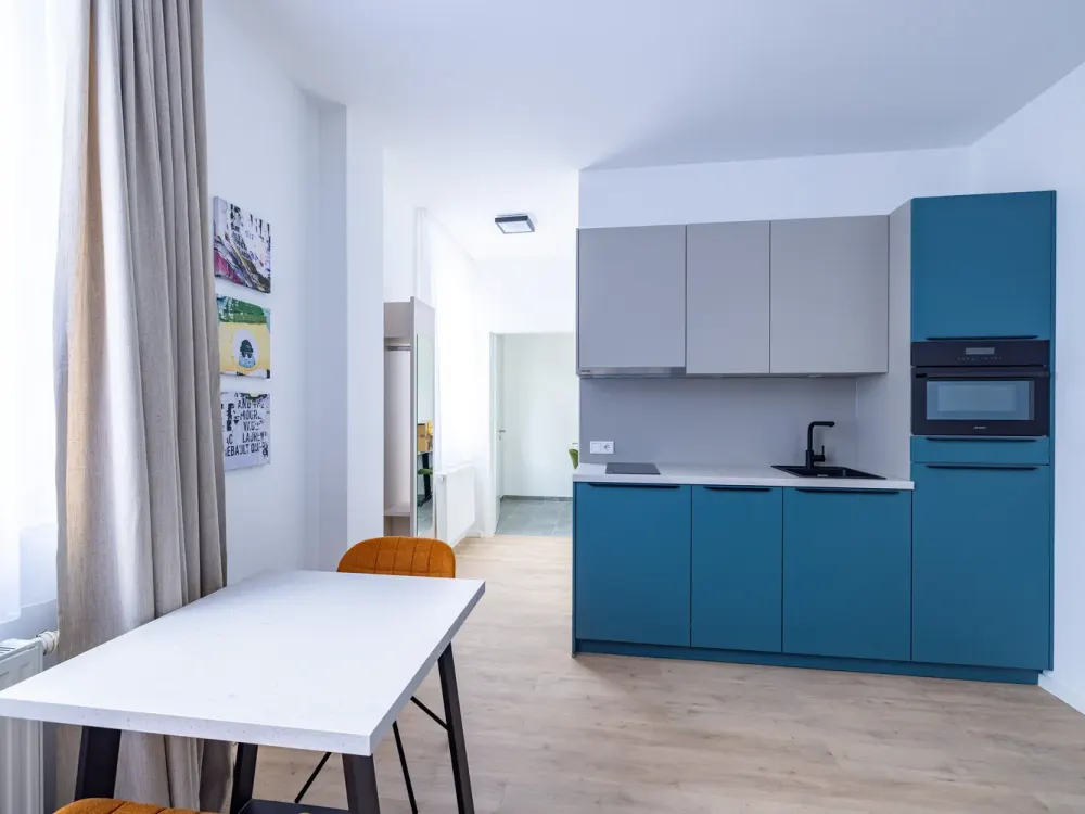 2-Room New Build Apartment with Fitted Kitchen - * Universities Within Walking Distance *