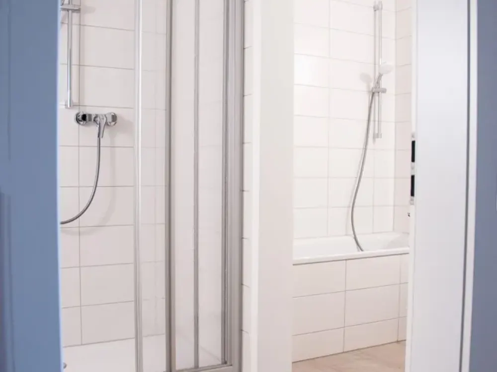Erstbezug nach Komplettsanierung! - Helle und geräumige 1-Raum-Wohnung - WBS-Schein erforderlich