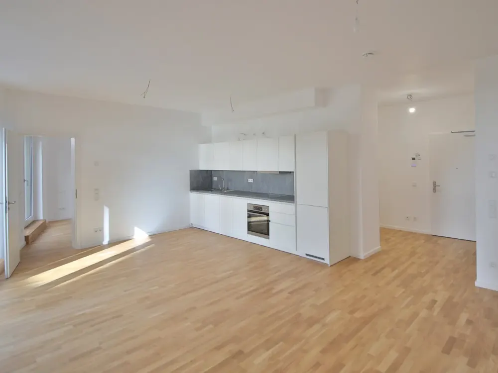 New Build First Occupancy: Beautiful 2-Room Apartment with XXL Terrace