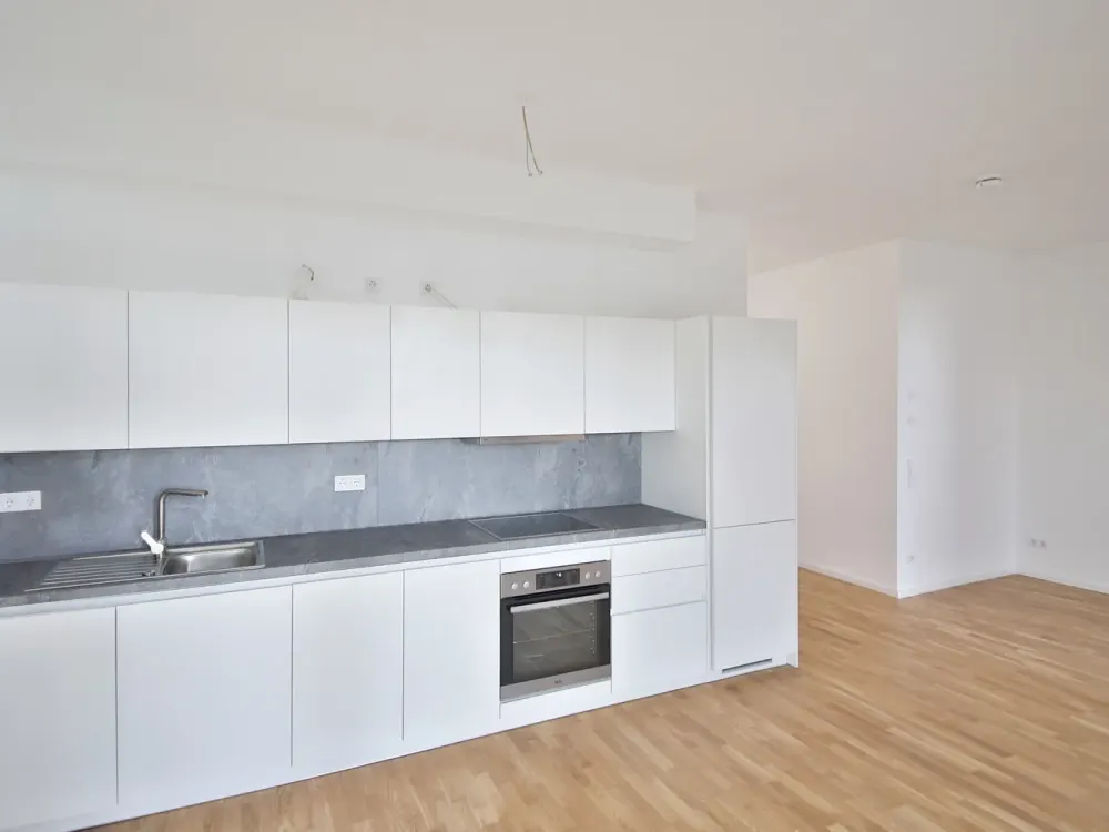 New Build First Occupancy: Beautiful 2-Room Apartment with XXL Terrace