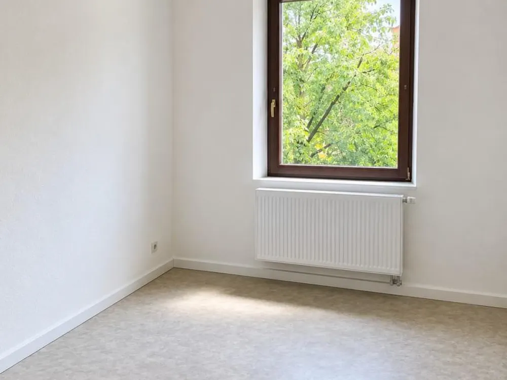 3-Room Apartment with BUILT-IN KITCHEN