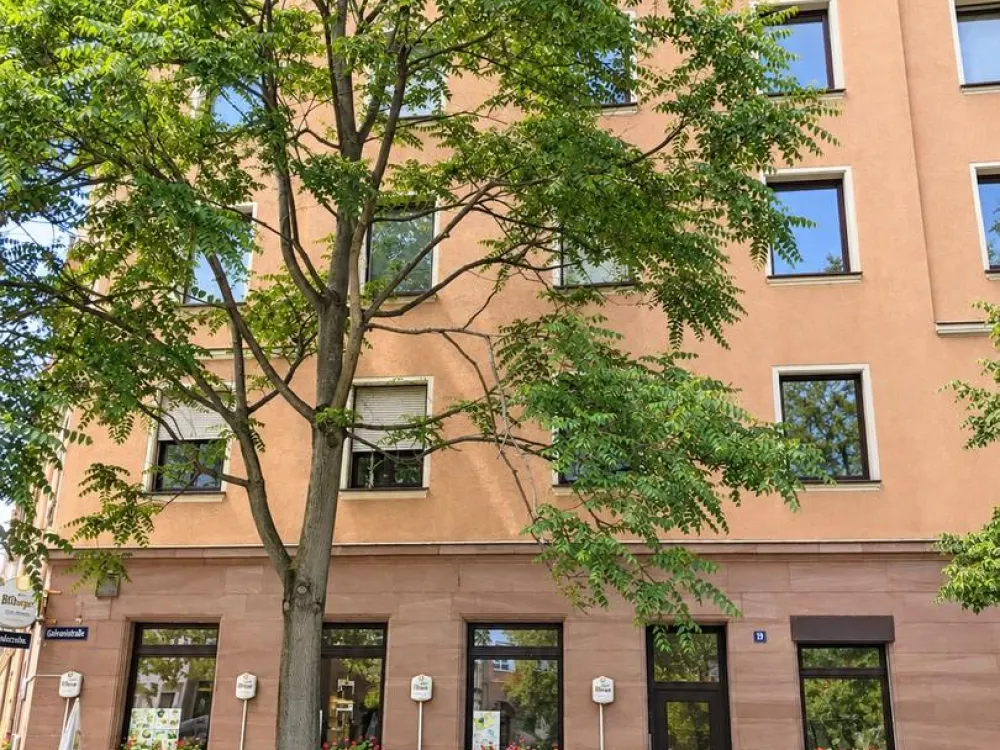 3-Room Apartment with BUILT-IN KITCHEN