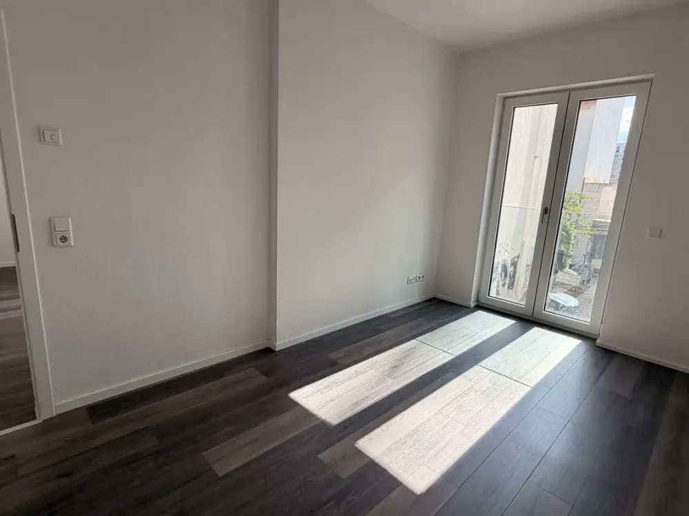 Lebendig wohnen in Dresden: Moderne 2-Zimmer-Wohnung in der Friedrichstadt