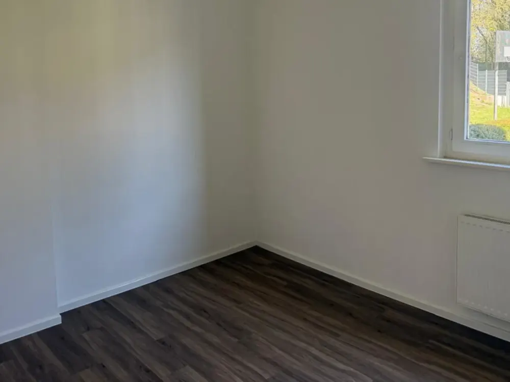 Charming 3-Room Apartment with Balcony in Central Kassel Location