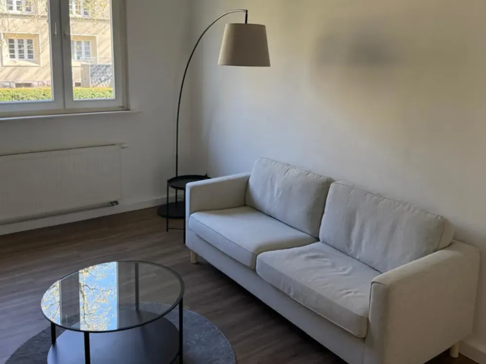 Charming 3-Room Apartment with Balcony in Central Kassel Location